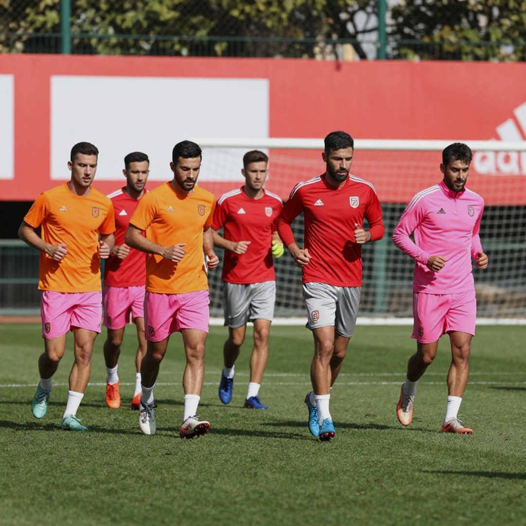 V.League đang tranh luận bằng cảm giác, vì giải đấu chưa từng chịu ghi lại chính mình