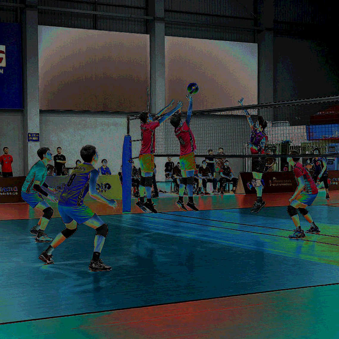 Thần đồng 13 tuổi từ Qatar gây sốc Asian Championship: 12 điểm, 5 chặn trước Thái Lan