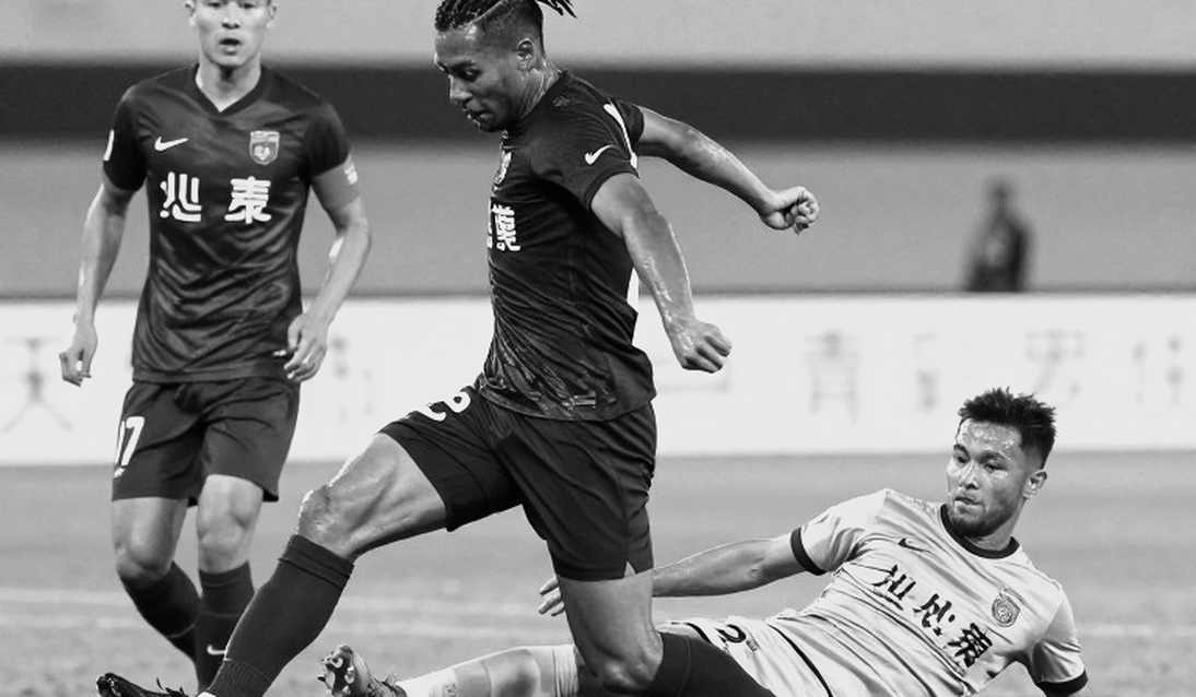 Hố đen 19–22 tuổi: khoảng trống giữa học viện và V.League của bóng đá Việt Nam Hố đen 19–22 tuổi: khoảng trống giữa học viện và V.League của bóng đá Việt Nam