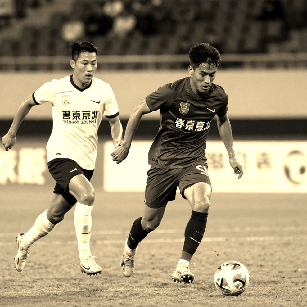 VAR ở V.League 1 và bài toán nhất quán: Khi công nghệ không tự thổi còi công bằng