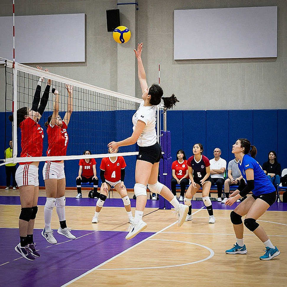 Bóng chuyền nữ Asiad 20: Trung Quốc thống trị, Thái Lan kiệt sức, Việt Nam thất vọng và những khoảng trống dữ liệu