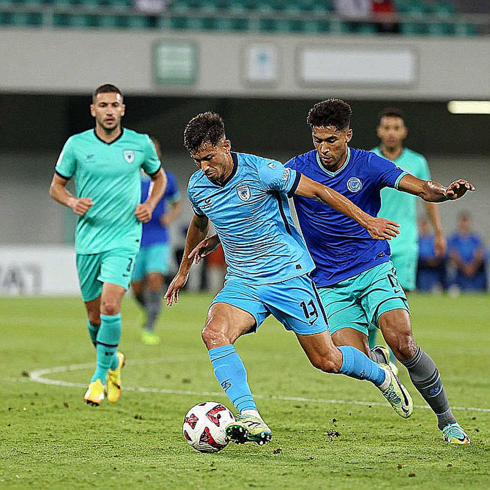 U17 Việt Nam trước World Cup U17: Đọc nhịp chuẩn bị của Cristiano Roland từ sân tập