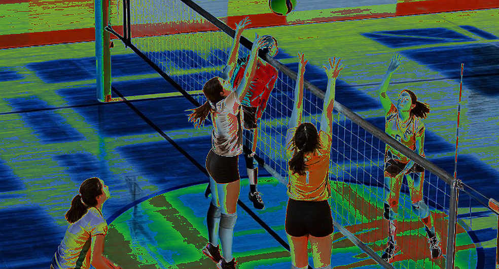 Ba mươi năm MOP bóng chuyền nữ NCAA: Sổ cái, khoảng trống dữ liệu và đường ống ra bãi biển