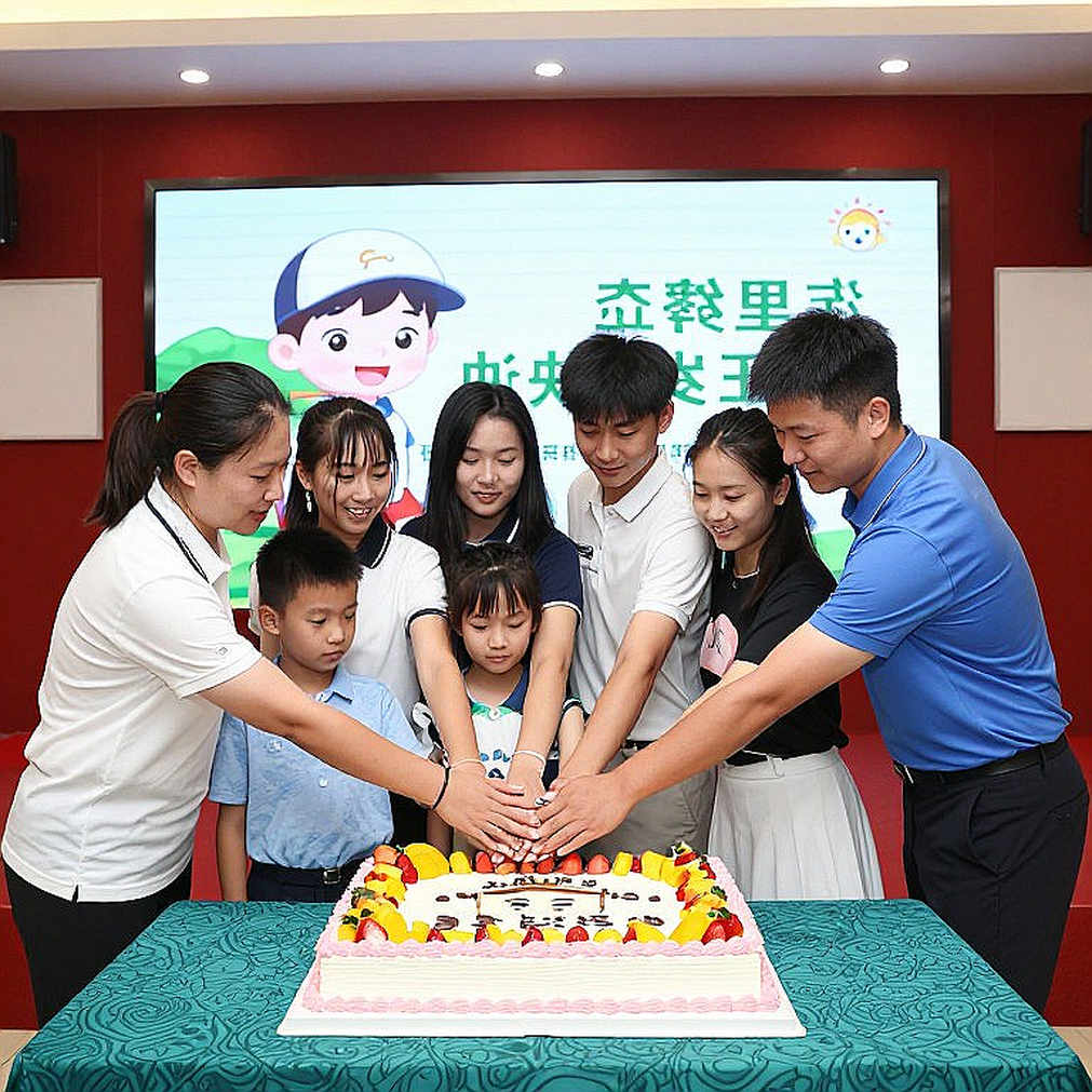 Thriston Lawrence và cơ hội đi vào lịch sử: Liệu có vượt qua được vòng cuối tại Omega European Masters? Thriston Lawrence và cơ hội đi vào lịch sử: Liệu có vượt qua được vòng cuối tại Omega European Masters?