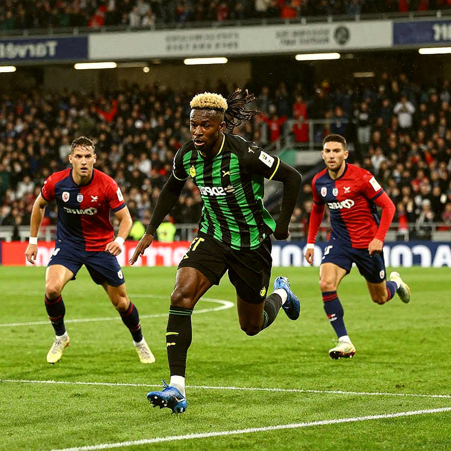 Điều khoản mua đứt và quỹ lương: câu chuyện thật của kỳ chuyển nhượng V-League