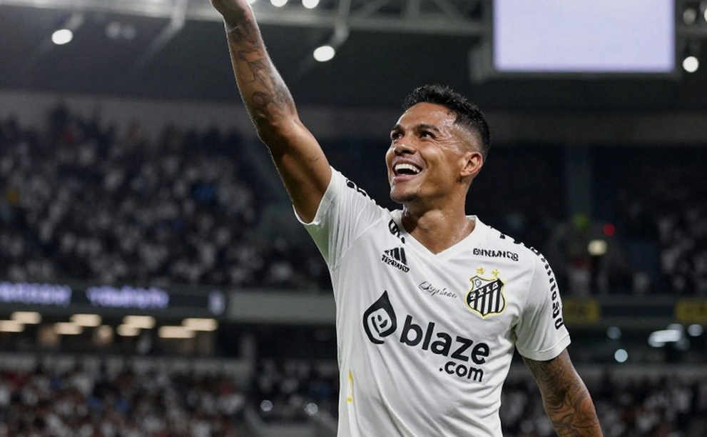 Bermúdez trở lại Atlante ở tuổi 39: chiếc áo số 18 có lấp được hàng tiền vệ?