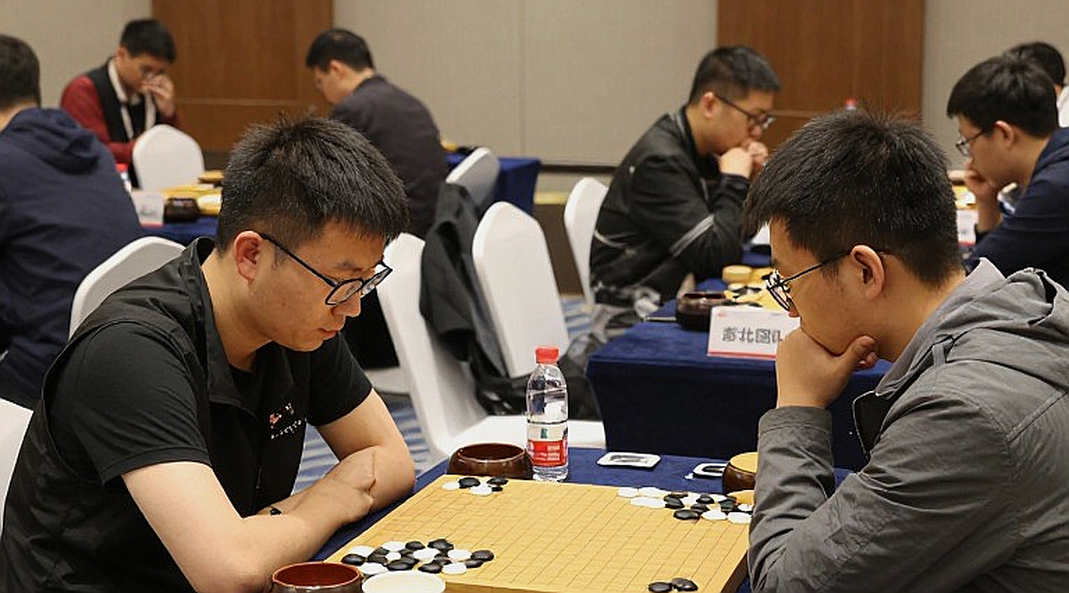 Daniel King's 60-Minute Najdorf Update: When Chess Theory Is Sold as a Renewal Package Daniel King's 60-Minute Najdorf Update: When Chess Theory Is Sold as a Renewal Package