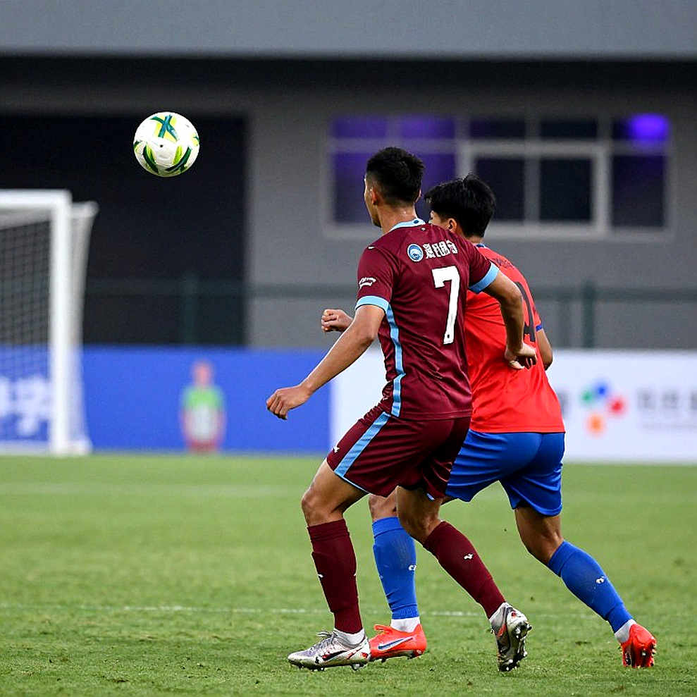 V.League 1 và khoảng trống dữ liệu: bóng đá Việt Nam đang được tuyển trạch bằng gì?