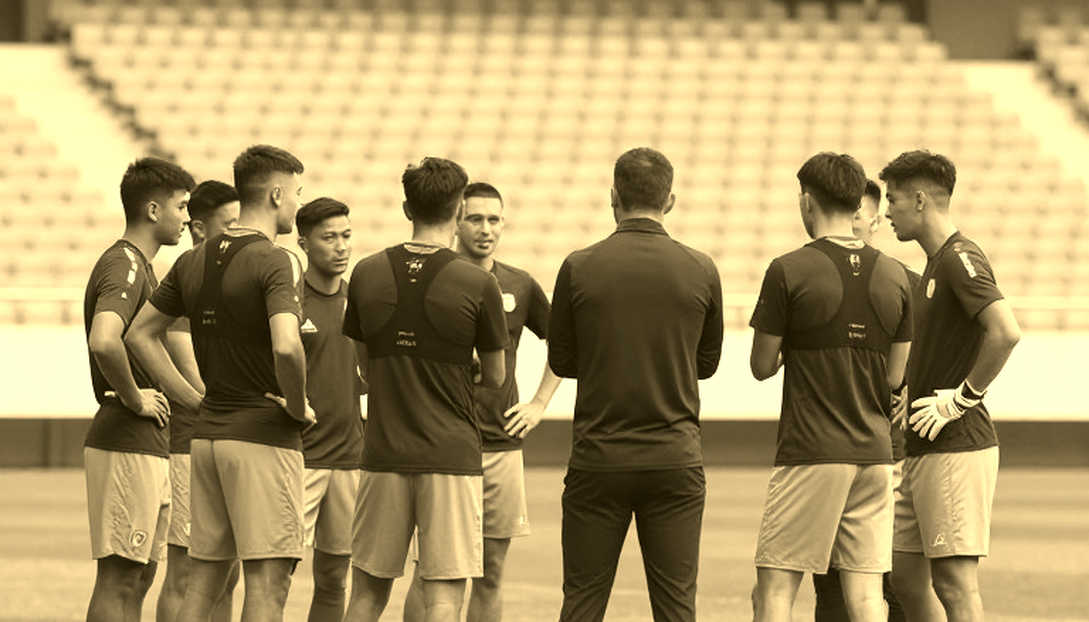 Flick và bản thiết kế phá kèm người: Barcelona bước qua vết sẹo Sánchez Pizjuán